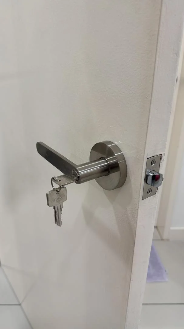 SL Locksmith - Lever Handle Lock Installation