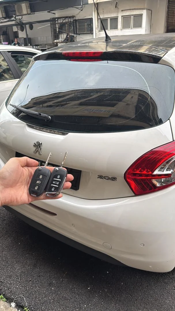 SL Locksmith - Peugeot 208 Flip Key Coding
